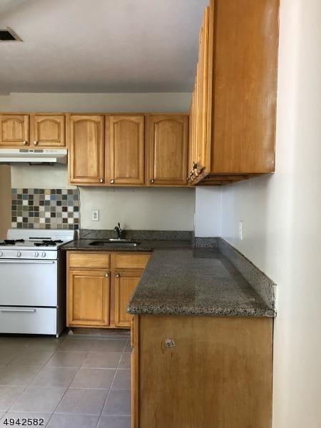 106 Ward St, Orange, NJ 07050 photo 4