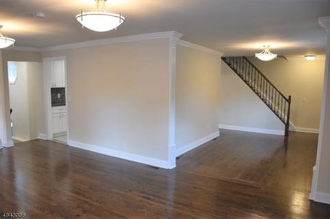 154 Valley Rd, Wayne, NJ 07470 photo 3