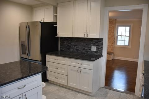 154 Valley Rd, Wayne, NJ 07470 photo 9