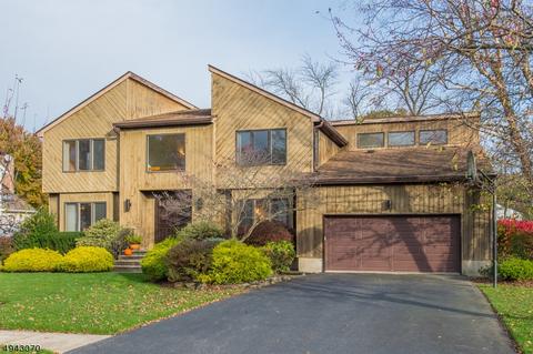 23 Timberline Dr, Wayne, NJ 07470 photo 2
