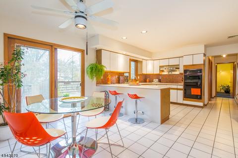 23 Timberline Dr, Wayne, NJ 07470 photo 7