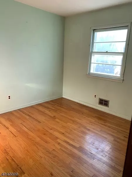4 Parkview Dr, Hackettstown, NJ 07840 photo 3