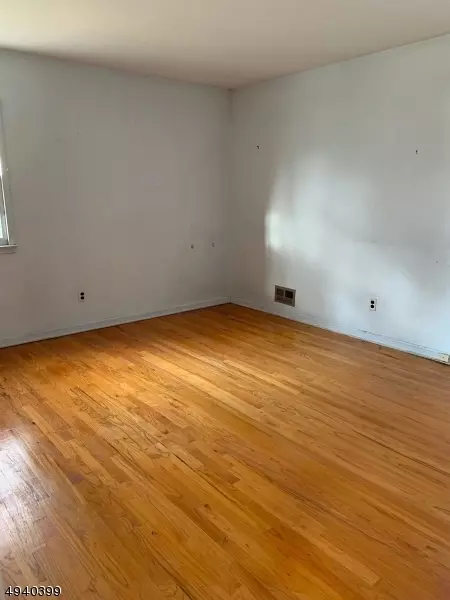 4 Parkview Dr, Hackettstown, NJ 07840 photo 4