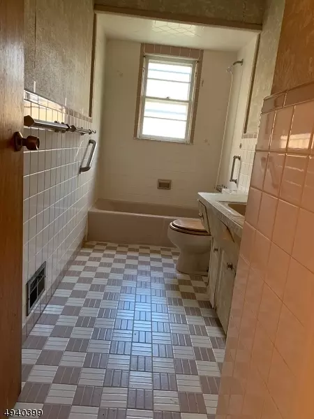 4 Parkview Dr, Hackettstown, NJ 07840 photo 6