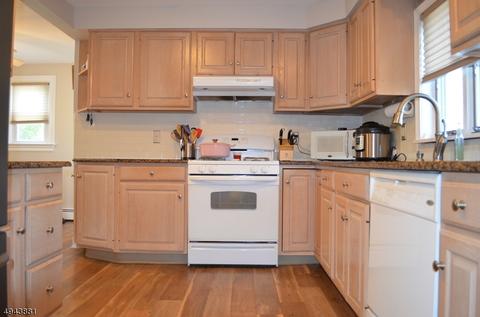 22 Wanamaker Ave, Waldwick, NJ 07463 photo 8