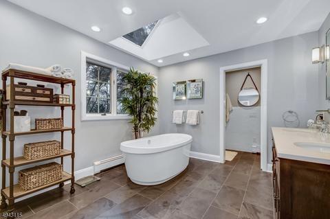 29 E Logan Rd, Randolph, NJ 07869 photo 16