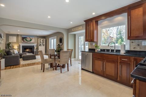 11 Drayton Pl, Wayne, NJ 07470 photo 8