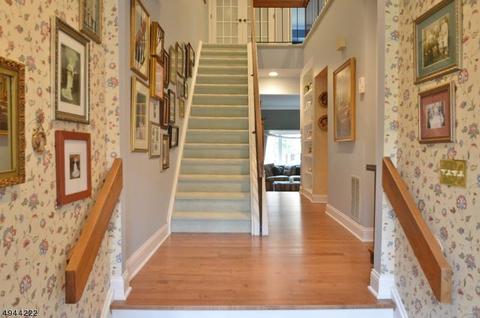 26 Bedford Ct, Madison, NJ 07940 photo 2