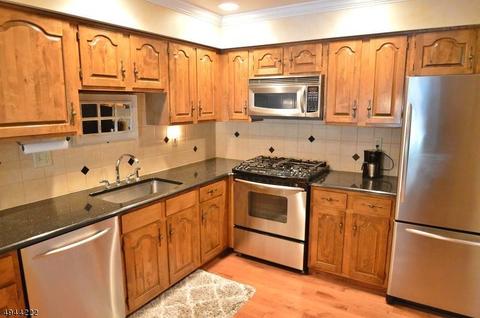 26 Bedford Ct, Madison, NJ 07940 photo 4