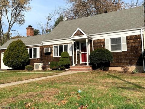 155 Geering Ter, Paramus, NJ 07652 photo 1