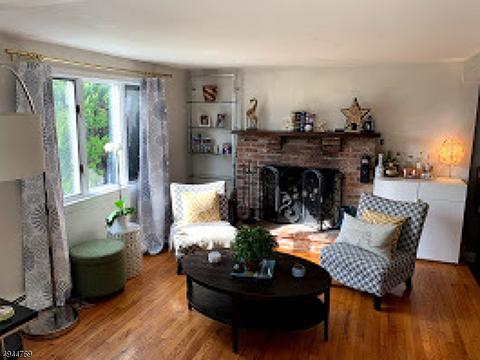 155 Geering Ter, Paramus, NJ 07652 photo 3