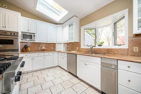 9 Jane Ter, Mendham, NJ 07945 photo 5