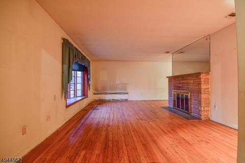 233 Forest Ave, Paramus, NJ 07652 photo 5