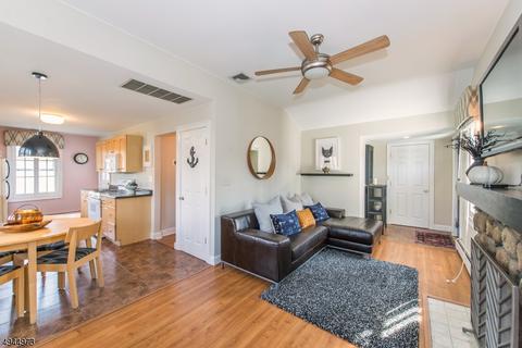 59 Tamarack Rd, Wayne, NJ 07470 photo 5