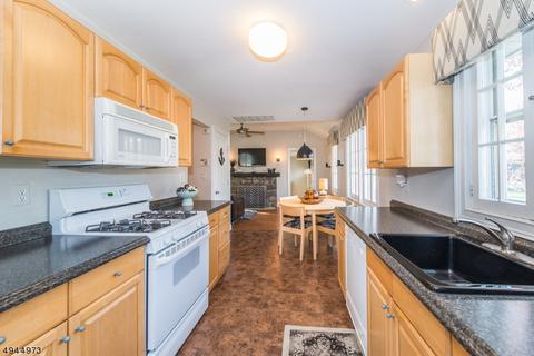 59 Tamarack Rd, Wayne, NJ 07470 photo 8