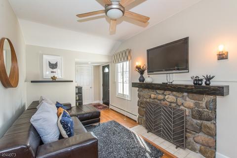 59 Tamarack Rd, Wayne, NJ 07470 photo 3