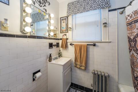 617 Centre St, Nutley, NJ 07110 photo 10