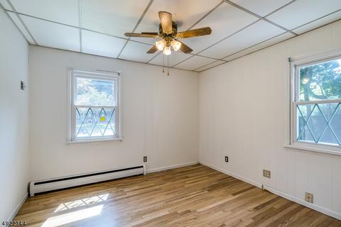 55 4th Ave, Wanaque Boro, NJ 07420 photo 15