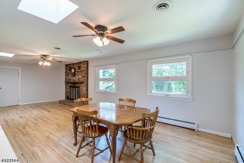 55 4th Ave, Wanaque Boro, NJ 07420 photo 9
