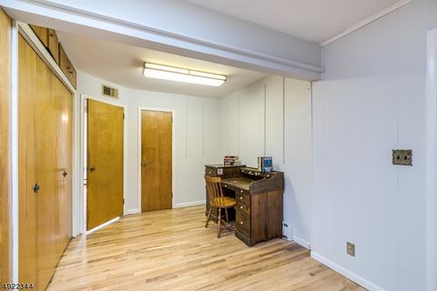 55 4th Ave, Wanaque Boro, NJ 07420 photo 12