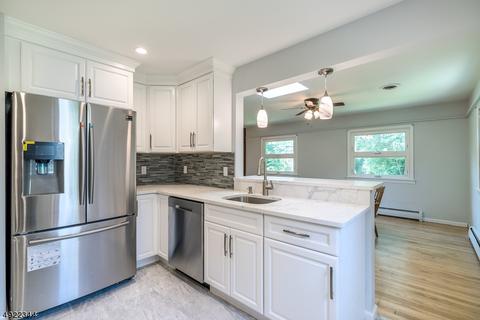 55 4th Ave, Wanaque Boro, NJ 07420 photo 7
