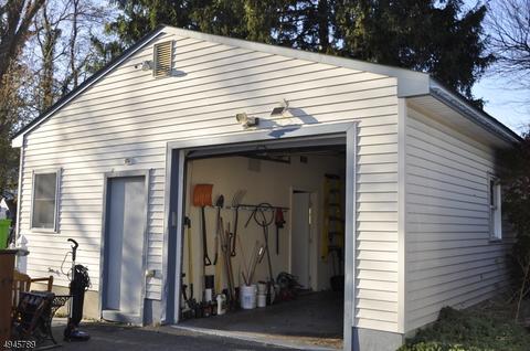 63 E Dewey Ave, Wharton, NJ 07885 photo 2