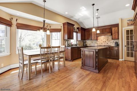 29 Cypress Ter, Springfield, NJ 07081 photo 4