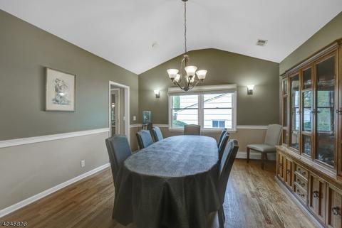 29 Cypress Ter, Springfield, NJ 07081 photo 8