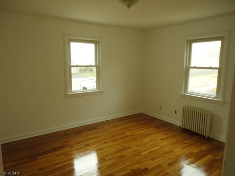 45 Ackerman Ave, Saddle Brook, NJ 07663 photo 7