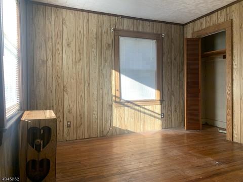 428 E 3rd Ave, Roselle, NJ 07203 photo 11
