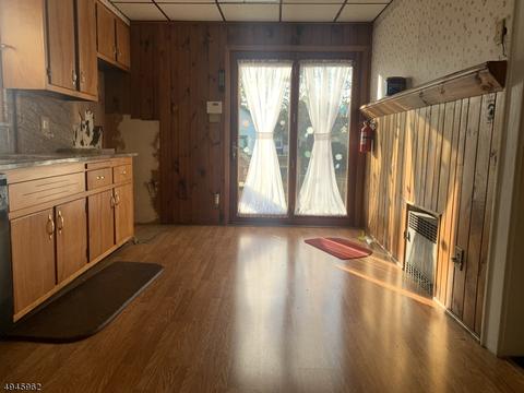 428 E 3rd Ave, Roselle, NJ 07203 photo 2