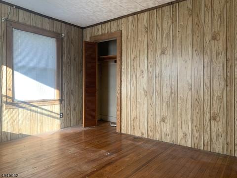 428 E 3rd Ave, Roselle, NJ 07203 photo 12