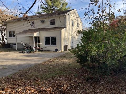 456 Mountainview Dr, North Plainfield, NJ 07063 photo 4