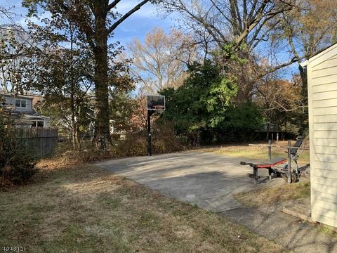 456 Mountainview Dr, North Plainfield, NJ 07063 photo 3