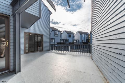 9 Delbarton Ct, Hackettstown, NJ 07840 photo 16
