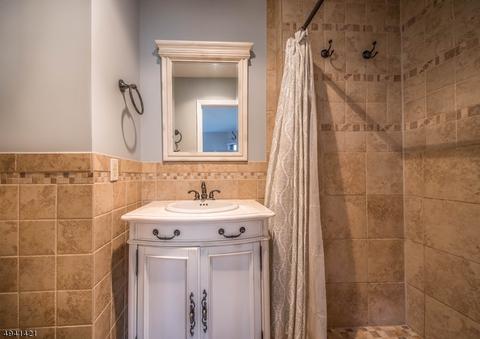 9 Delbarton Ct, Hackettstown, NJ 07840 photo 12