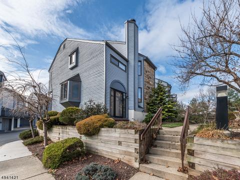 9 Delbarton Ct, Hackettstown, NJ 07840 photo 18