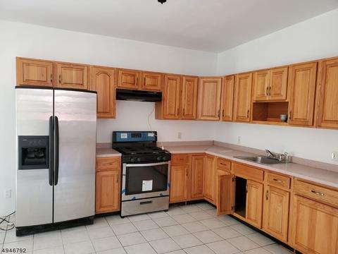 140 Danforth Ave, Paterson, NJ 07501 photo 4