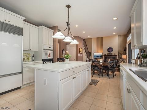 3 Diane Ct, Wayne, NJ 07470 photo 8