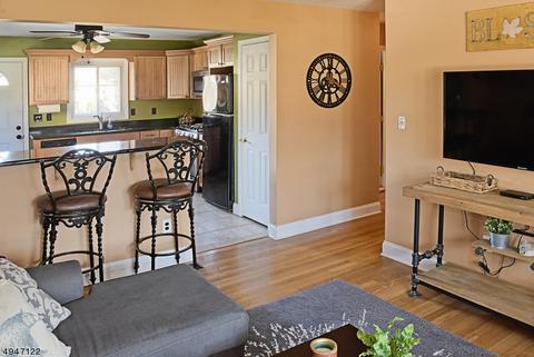 19 Beech St, Stanhope, NJ 07874 photo 6