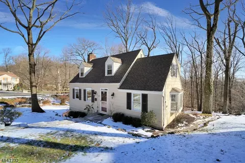 2 E Ridge Dr, Berkeley Heights, NJ 07922 photo 2