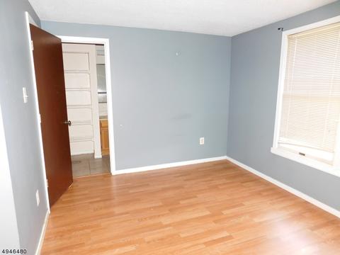 114 Constitution Way, Franklin, NJ 07416 photo 8