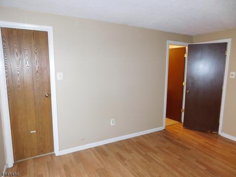 114 Constitution Way, Franklin, NJ 07416 photo 13