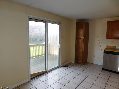 114 Constitution Way, Franklin, NJ 07416 photo 6