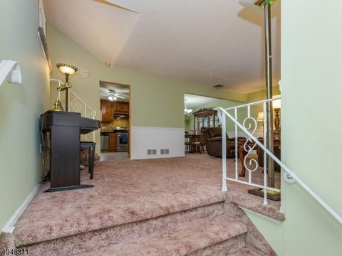 54 E White Ter, Nutley, NJ 07110 photo 4