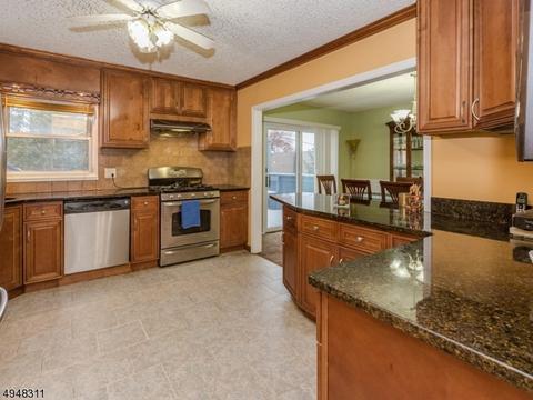 54 E White Ter, Nutley, NJ 07110 photo 9