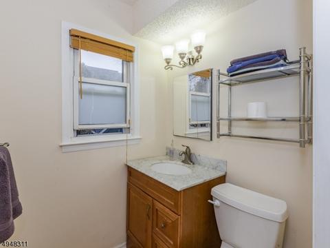 54 E White Ter, Nutley, NJ 07110 photo 16