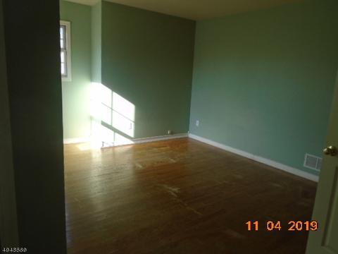 120 Worcester Dr, Wayne, NJ 07470 photo 10