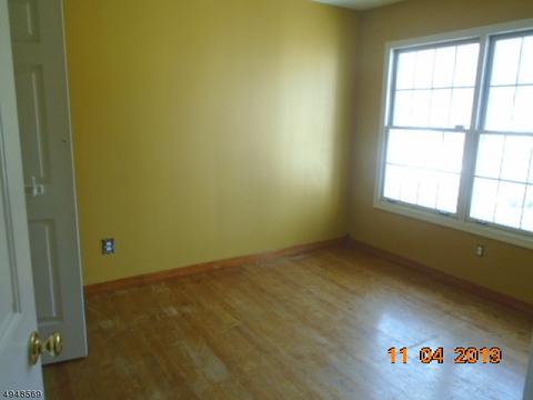 120 Worcester Dr, Wayne, NJ 07470 photo 9