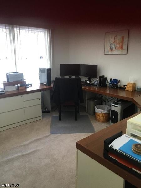 21 Foxboro Rd, Wayne, NJ 07470 photo 14
